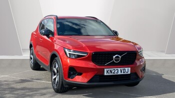 Volvo XC40 2.0 B4P Ultimate Dark 5dr Auto Petrol Estate